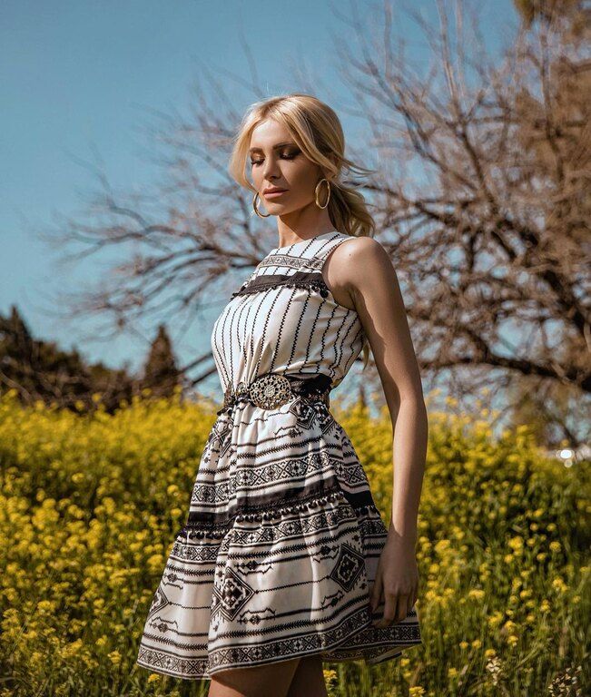 Η Κατερίνα Καινούργιου ανεβάζει πολύ συχνά φωτογραφίες στα social media.