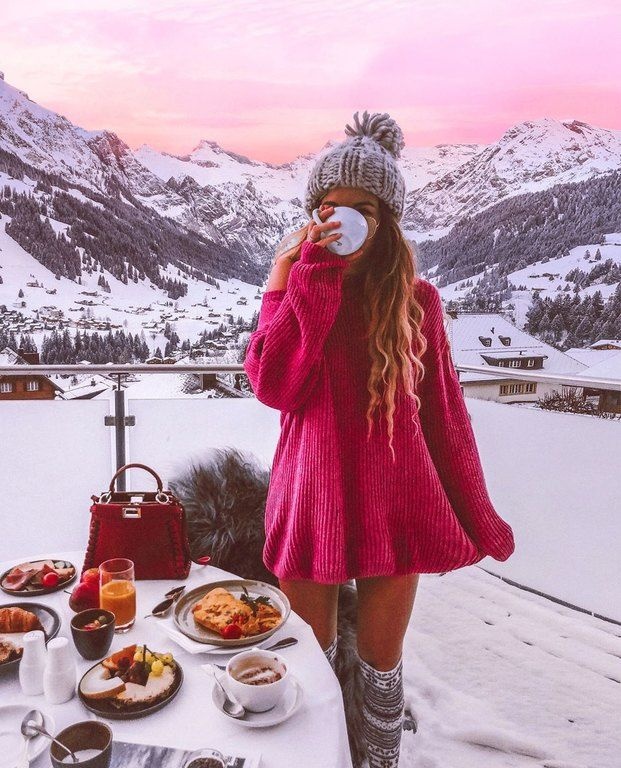 Πώς φόρεσαν οι bloggers το fluo trend 