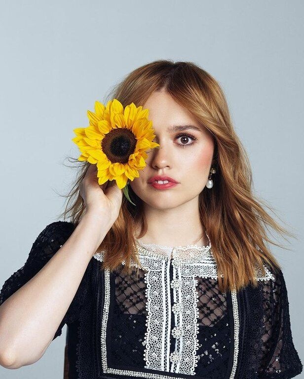 Η Aimee Lou Wood ως Aimee Gibbs