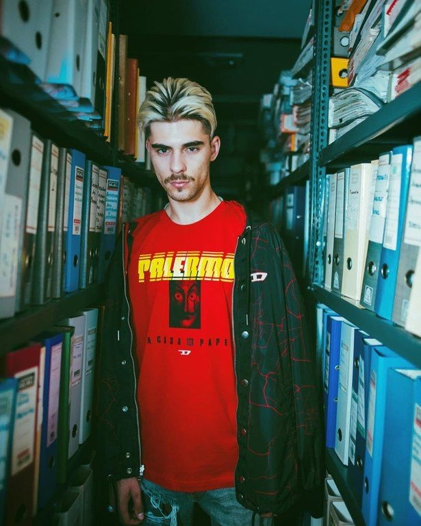 Μπορείς να βρεις τον αγαπημένο σου FY στο Instagram, με το όνομα @priince.fy