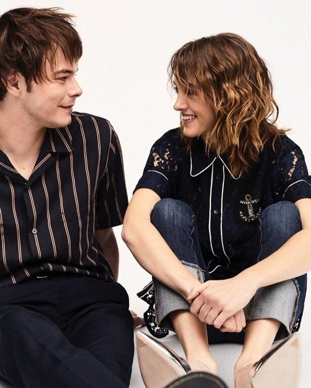 2. Το Netflix θέλει να αξιοποιήσει στο έπακρο την προβολή της σειράς μέχρι και το τέλος της όπως κάνουν άλλωστε πολλές σειρές ταινιών του Hollywood.