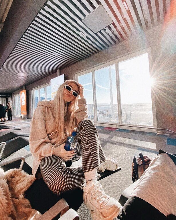 Παραδέχεται επίσης ότι μοιάζει ιδιαίτερα στον μπαμπά της. Εσύ τι λες;