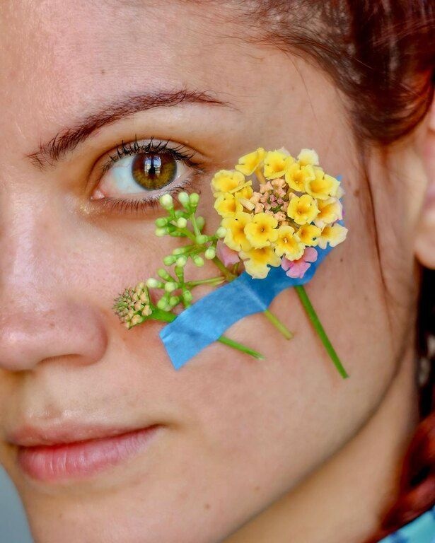 Sisterhood Power: Το νέο video της Μαίρης Συνατσάκη κάνει το πιο epic vlog με την αδελφή της 