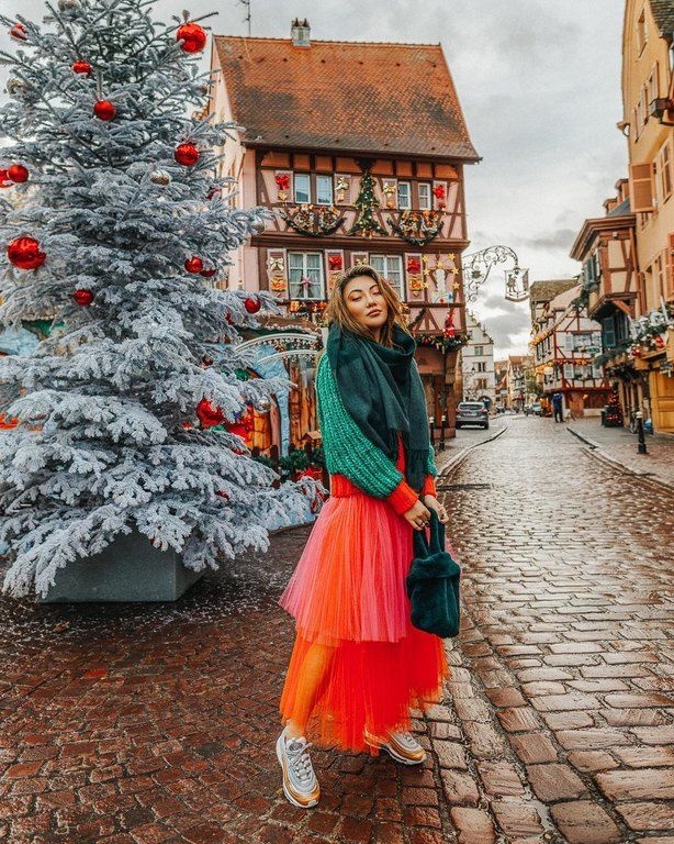 Πώς φόρεσαν οι bloggers το fluo trend 