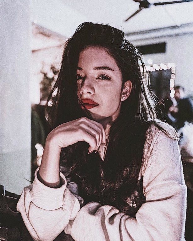 Κολλητικό, εθιστικό, ανεβαστικό… Ο,τι ακριβώς περίμενες από τη Natasha.