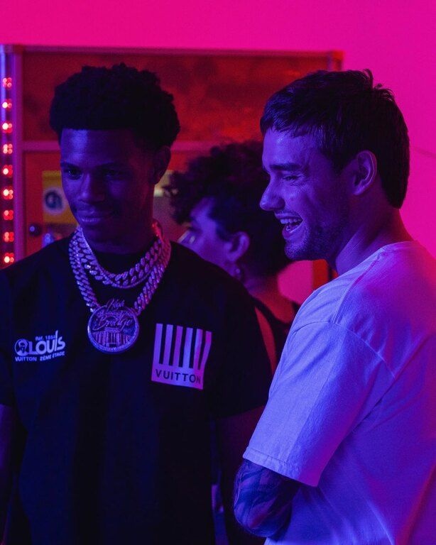 Το νέο τους τραγούδι υπογράφεται από τους Ed Sheeran, Steve Mac, Fred Gibson και Boogie.