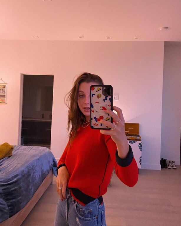 Emma Chamberlain: Ποια είναι η 18χρονη influencer που όλοι αγαπούν για την αυθεντικότητά της