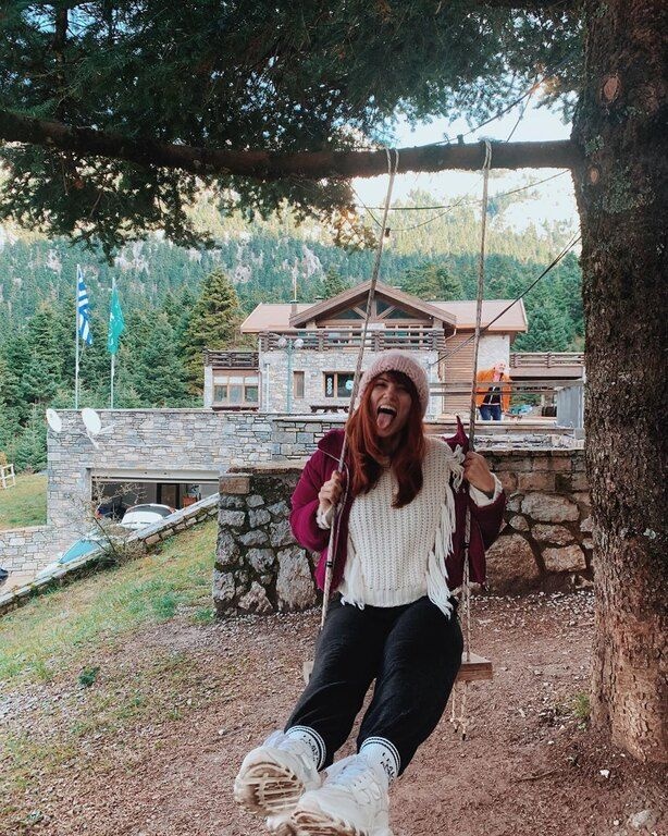 Η νυχτερινή ζωή της Μαίρης Συνατσάκη έχει ποιο πολύ ενδιαφέρον από όσο νομίζεις. (+video)