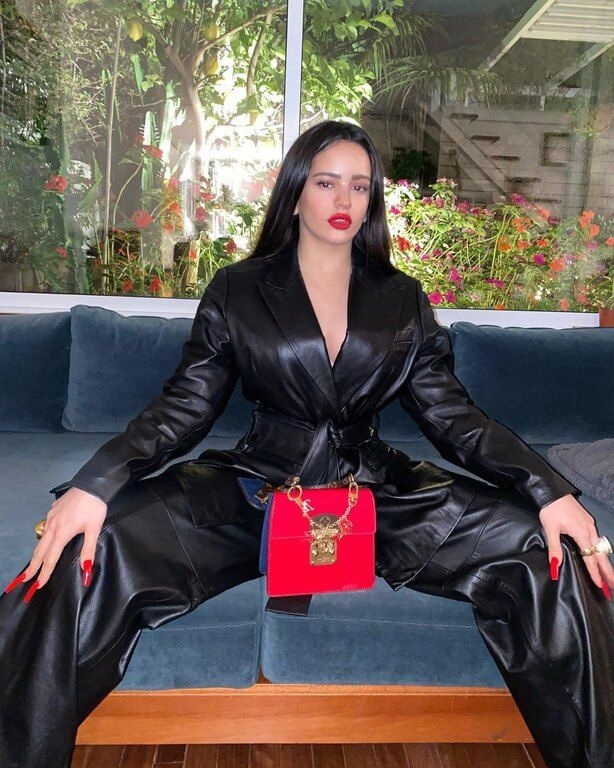 Juro Que»: Δεν φαντάζεσαι με ποιον ηθοποιό συνεργάστηκε η Rosalia για το νέο της κομμάτι