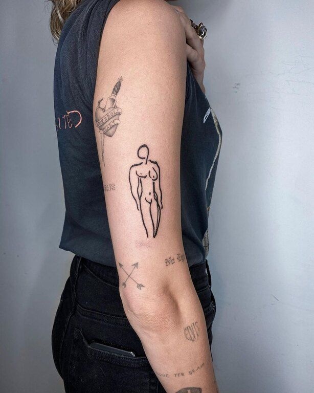 Το tattoo που έκαναν αφορά το επερχόμενο βιβλίο του Cody.