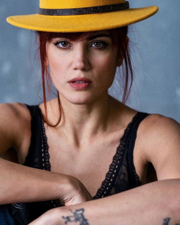 Η Μαίρη Συνατσάκη στο «Καρα- Vlog» Νο2 κόβει τα μαλλιά της και όχι, δεν το περιμέναμε (+video)