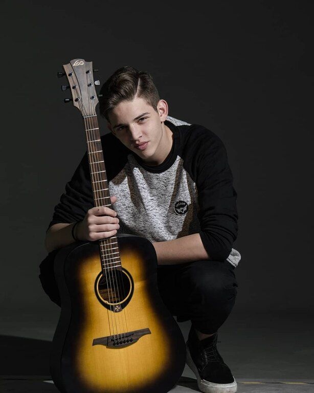 Ο Γιάννης Τεργιάκης τραγουδάει MELISSES και εμείς ουρλιάζουμε