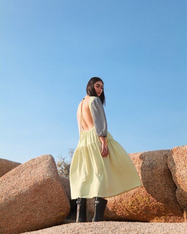 Επίλεξε ένα πολύχρωμο φόρεμα για να ξεχωρίσεις @kkco