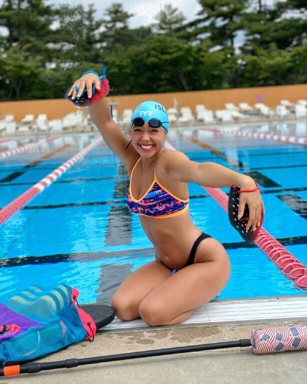 H Anastasia Pagonis είναι μια 17χρονη κολυμβήτρια 