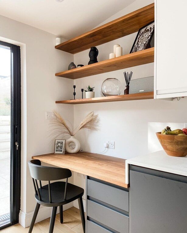 Τοποθέτησε ράφια στους τοίχους σου @londonhomeproject