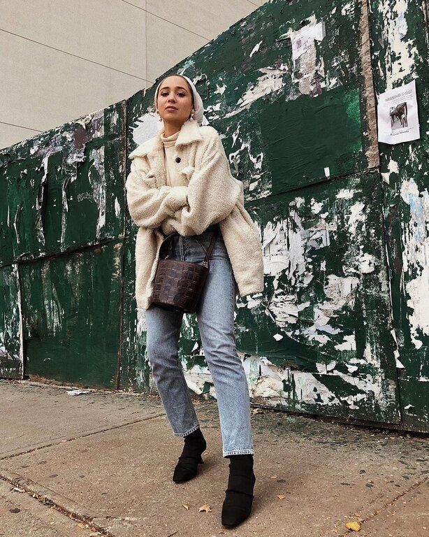 Πάνω από μια ισοθερμική μπλούζα με ζιβάγκο + τζιν @mariaalia