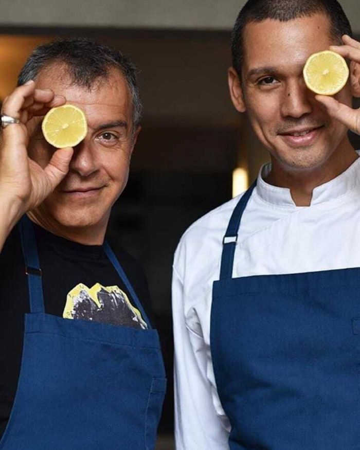 Η συνάντησή του με τον σέφ Σωτήρη Κοντιζά 