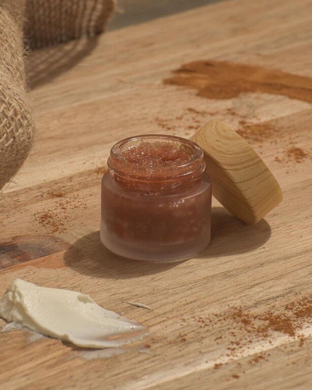 Ο χειμώνας πλησιάζει και μαζί με αυτόν και...τα σκασμένα χείλη.