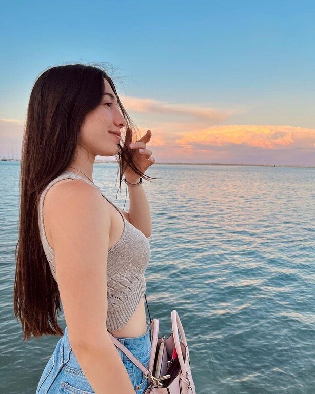 Και αδερφή του Γιώργου Κακοσαίου.