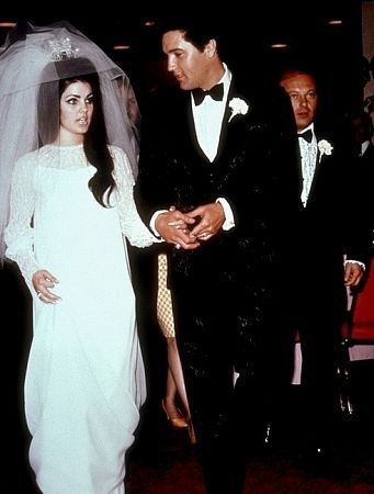 Οι celebrity γάμοι μας δίνουν έμπνευση! Τα 10 πιο κομψά νυφικά που φόρεσαν stars