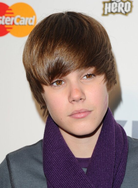Θυμάσαι τον Justin Bieber 10 χρόνια πριν; Είναι αγνώριστος (pics)