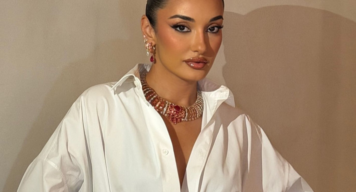 Amina Muaddi: Ξέρουμε ποιο άρωμα φοράει η shoe designer  και είναι τόσο sexy όσο τα παπούτσια της