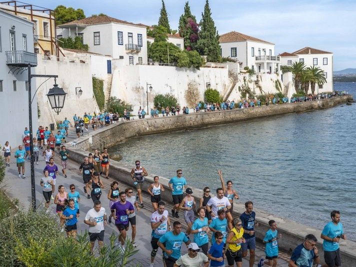 Η μεγάλη στιγμή για το 14ο Spetses Mini Marathon έφτασε