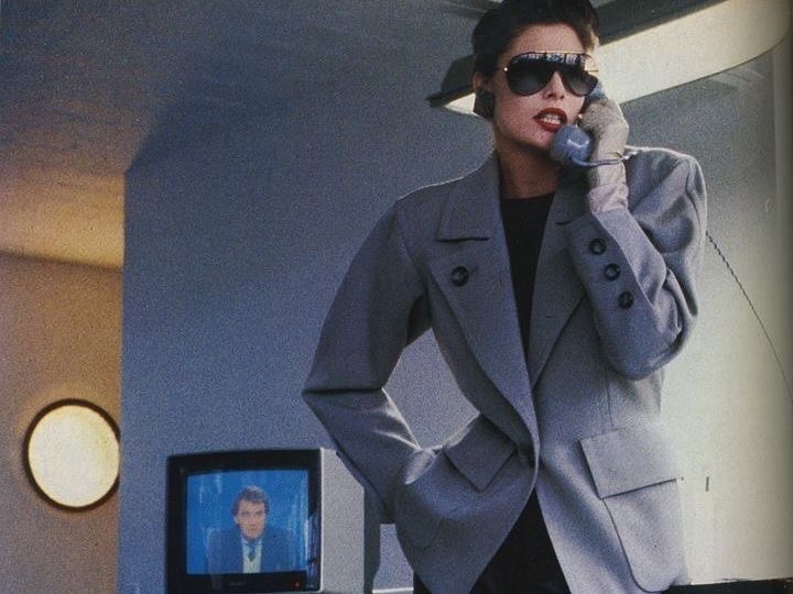Η επιστροφή του Power Suits των ’80s: H μόδα συναντά και πάλι την αυτοπεποίηθηση