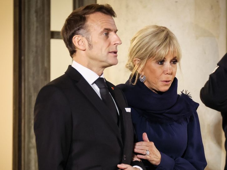 «Oh là là»: Η Brigitte Macron έκανε το μέγα λάθος ως γυναίκα,  μετά τις ύβρεις σε ακτιβίστριες