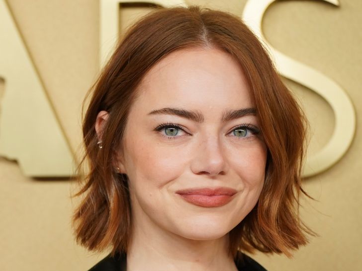 6 συμβουλές από τη facialist της Emma Stone για επιδερμίδα σαν της ηθοποιού