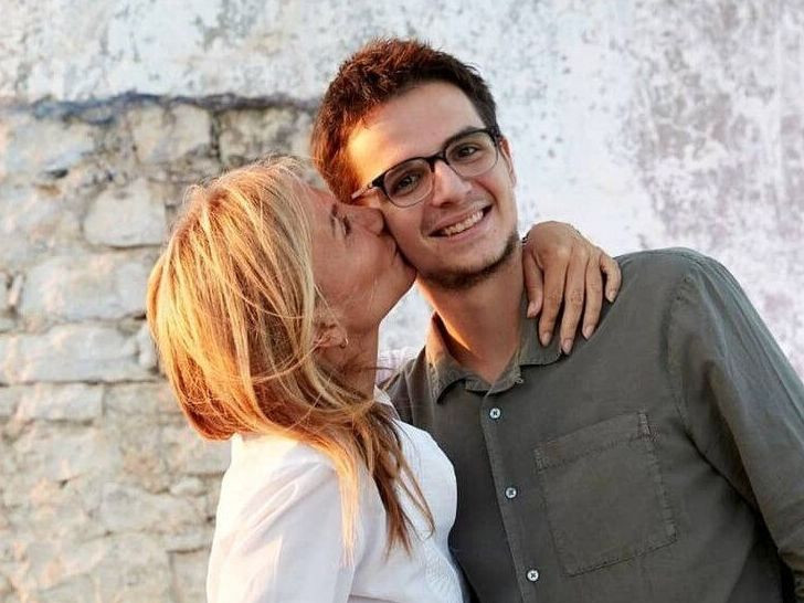 Ο Κωνσταντίνος Μητσοτάκης έγινε 25 και η μαμά Μαρέβα συγκινεί με την ευχή της και μία φωτογραφία