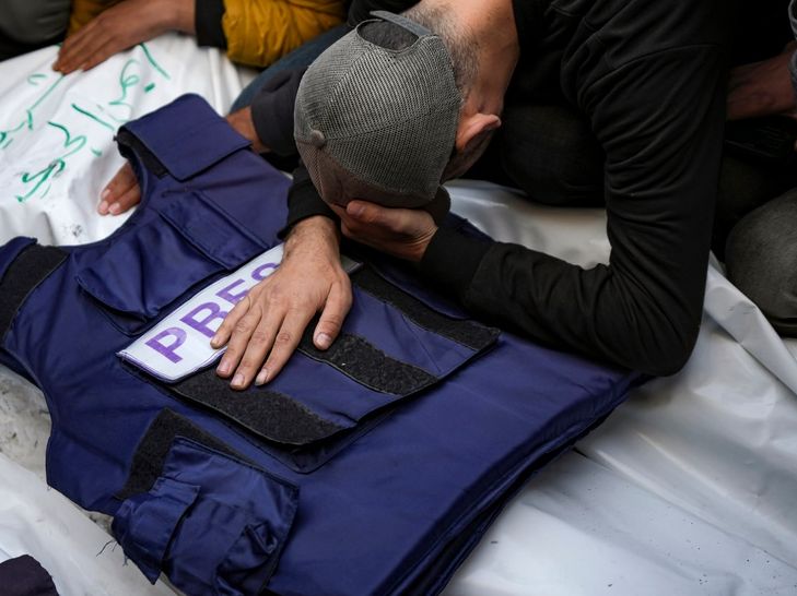 Οι δημοσιογράφοι στη Γάζα δεν πεθαίνουν μόνο από σφαίρες, αλλά και από πείνα - Η δραματική έκκληση