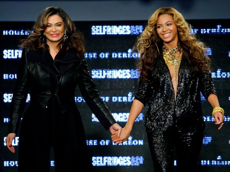 Η Tina Knowles νιώθει περήφανη για την Beyoncé- Το bullying και η αντιμετώπιση της τραγουδίστριας