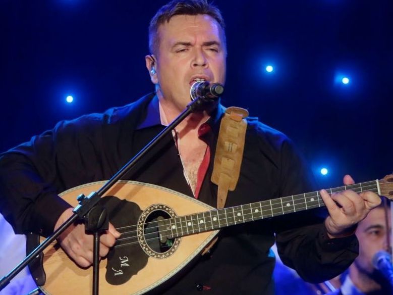 «Δεν σε χορτάσαμε»: Αλεξίου, Τσαλιγοπούλου και όλος ο καλλιτεχνικός κόσμος «αποχαιρέτησε» τον Λιδάκη