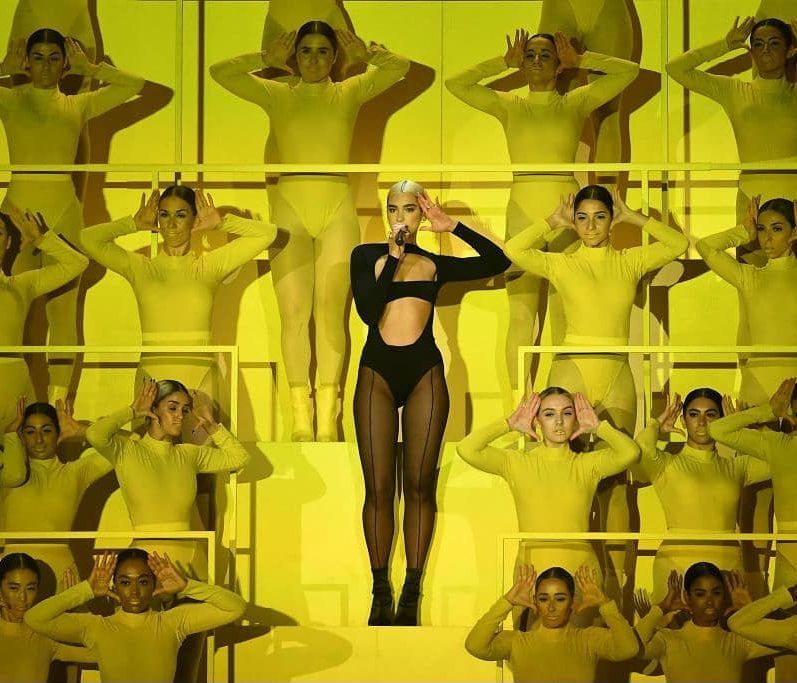 Η Ariana Grande έχασε όλα τα βραβεία στα φετινά MTV EMA και δεν φαντάζεσαι ποια τα άρπαξε