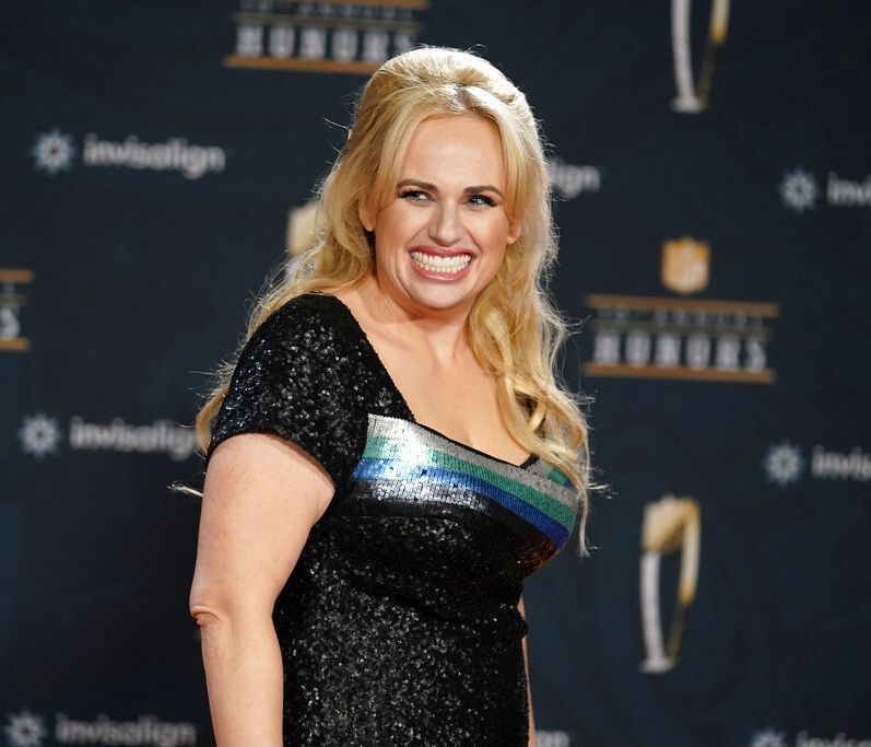 Rebel Wilson: Η μάχη με το συναισθηματικό φαγητό, το bullying και το αισιόδοξο μήνυμα