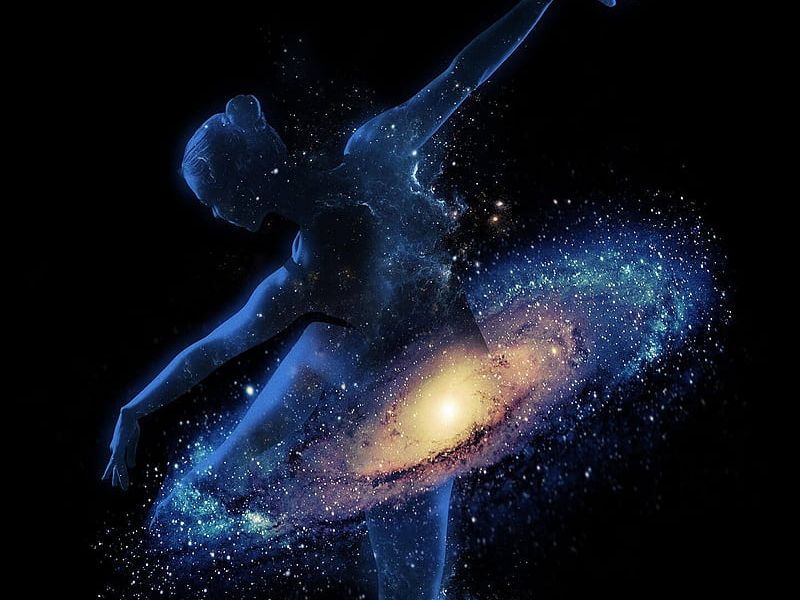 Ο χορός του Γαλαξία: Ο οίκος Pierre Cardin και ο χορευτής Roberto Bolle παρουσιάζουν το υπερθέαμα