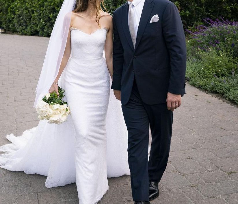 Ο νιόπαντρος ηθοποιός τρολάρει ανελέητα την σύζυγό του στο Instagram για έναν απλό λόγο