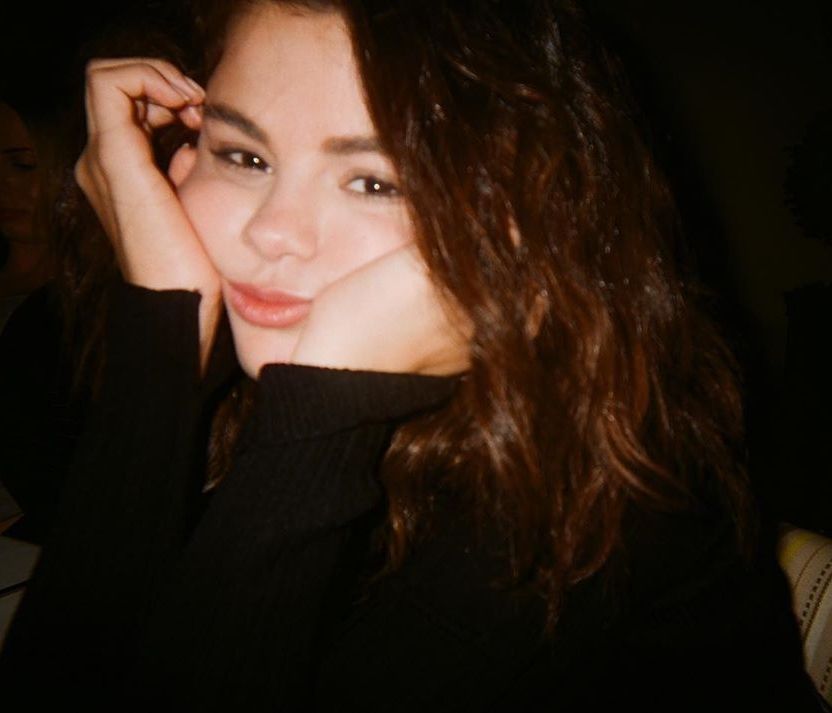 Selena Gomez: Η makeup-free φωτογραφία της που «έριξε» το Instagram με 8 εκατομμύρια likes σε 1 μέρα