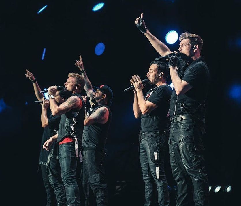 To No1 boyband «Backstreet Boys» επανενώθηκε από το... σπίτι για χάρη του κορονοϊού