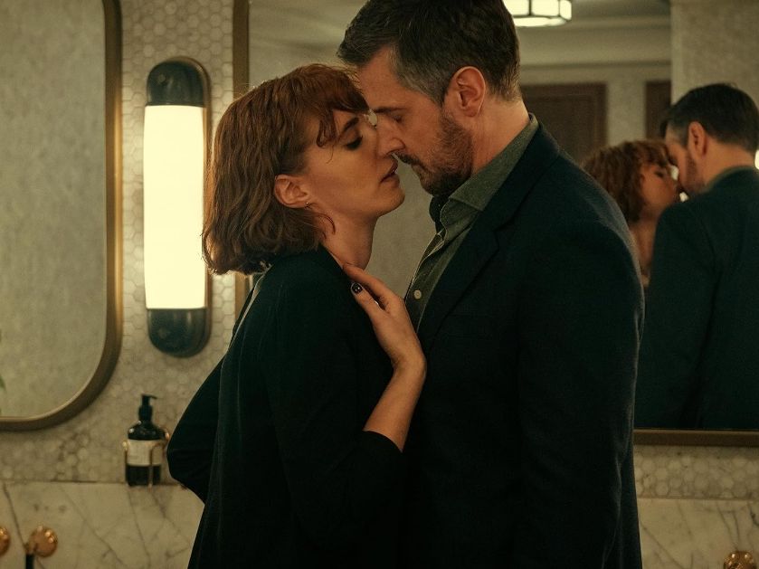 20 «καυτές» σειρές του Netflix για εσένα που βρήκες νέο αμόρε και θες να κάνεις binge watching