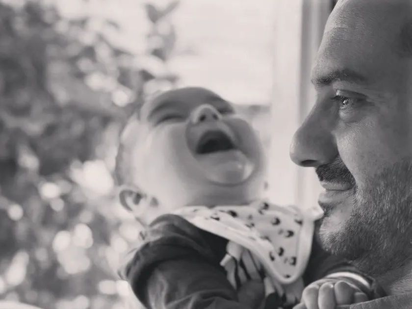 Ο γιος του Λεωνίδα Κουτσόπουλου ετοιμάζεται για τη Φάρμα λίγο πριν τα πρώτα του γενέθλια