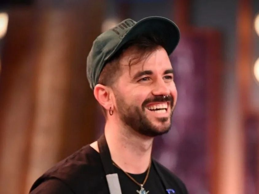 Η ανατροπή με την επιστροφή παικτών στο MasterChef: Το κοινό θέλει ξανά τον Βασίλη στον διαγωνισμό