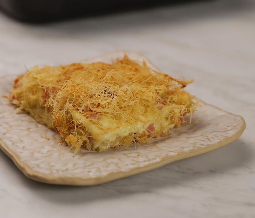 Ζαμπονοκασερόπιτα με Κανταΐφι