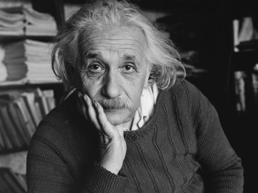 Ο Αϊνστάιν έλεγε «Τα μεγάλα πνεύματα συναντούν πάντα λυσσαλέα αντίσταση από τα μέτρια μυαλά»