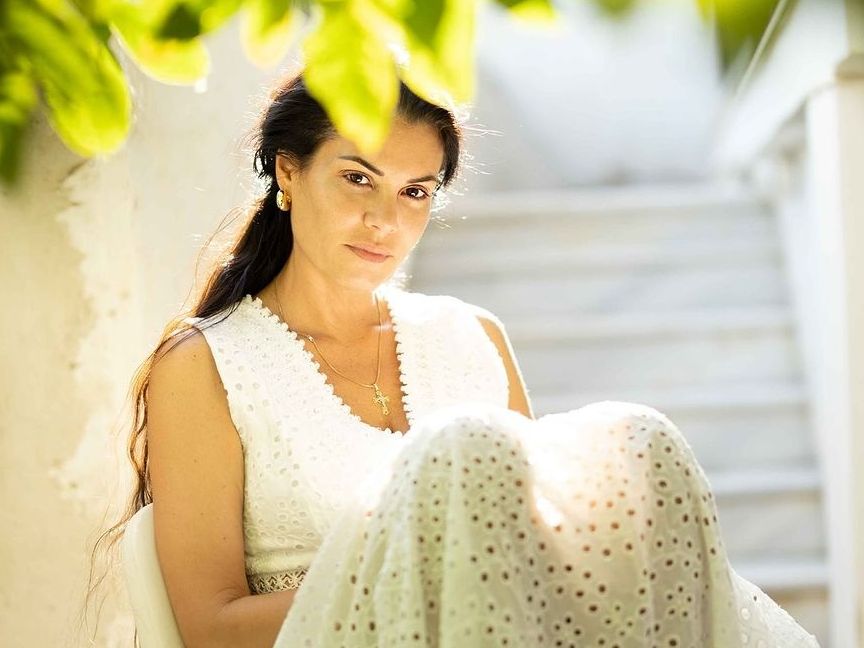 Η Μαρία Κορινθίου δεν απολογείται ούτε οφείλει εξηγήσεις, όμως μιλά για το διαζύγιο πρώτη φορά