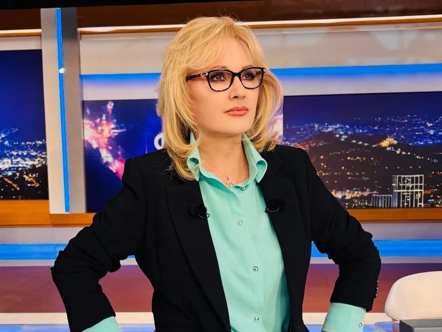 Η Αγγελική Νικολούλη επιστρέφει με τη γυναίκα «φάντασμα» στο Φως στο Τούνελ