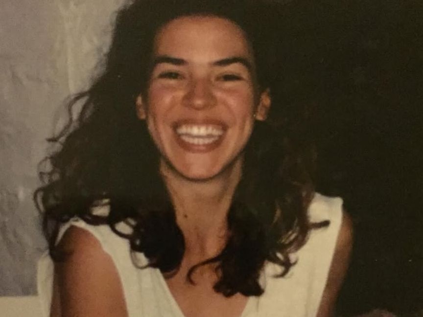 Η «teenager» Δραγούμη έκλεισε τα 52 και τα πιο ωραία δώρα ήταν οι ευχές της Καρύδη και της Κουρούπη