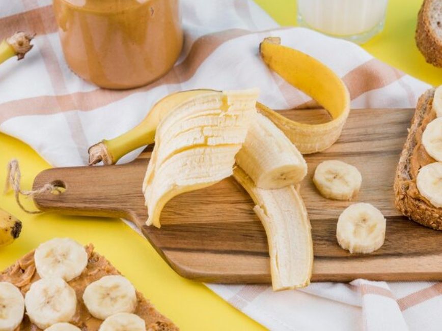 Δεν μαυρίζουν πια: Το νέο απλό κόλπο για να διατηρούνται οι μπανάνες φρέσκες για περισσότερες μέρες