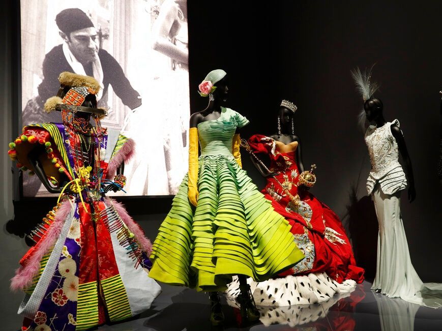 MET Gala 2027: Ακυρώνεται η πολυαναμενόμενη έκθεση «John Galliano: Horizons» μετά τις αντιδράσεις